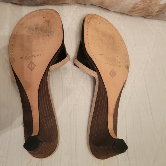 Donald J Pliner Vimm Sandal - Picture 7 of 12